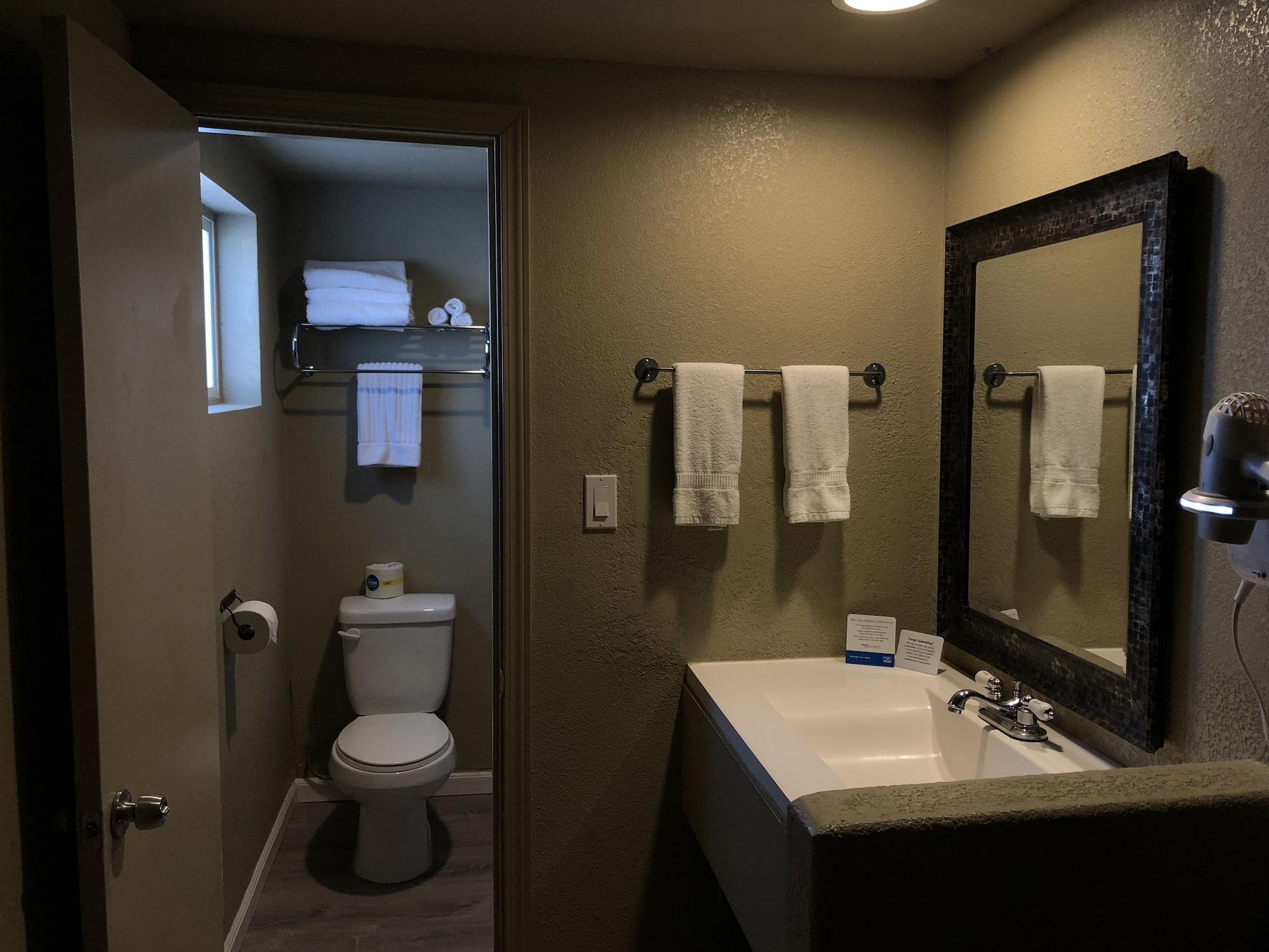 Rodeway Inn Flagstaff East Route 66 Ngoại thất bức ảnh