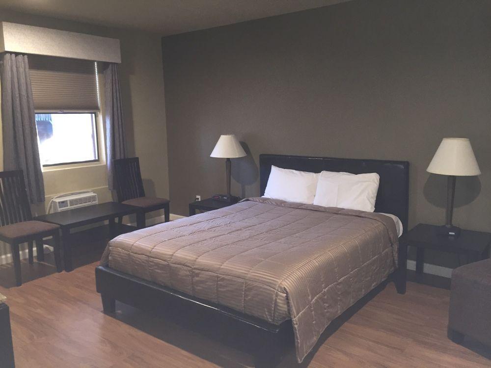 Rodeway Inn Flagstaff East Route 66 Ngoại thất bức ảnh