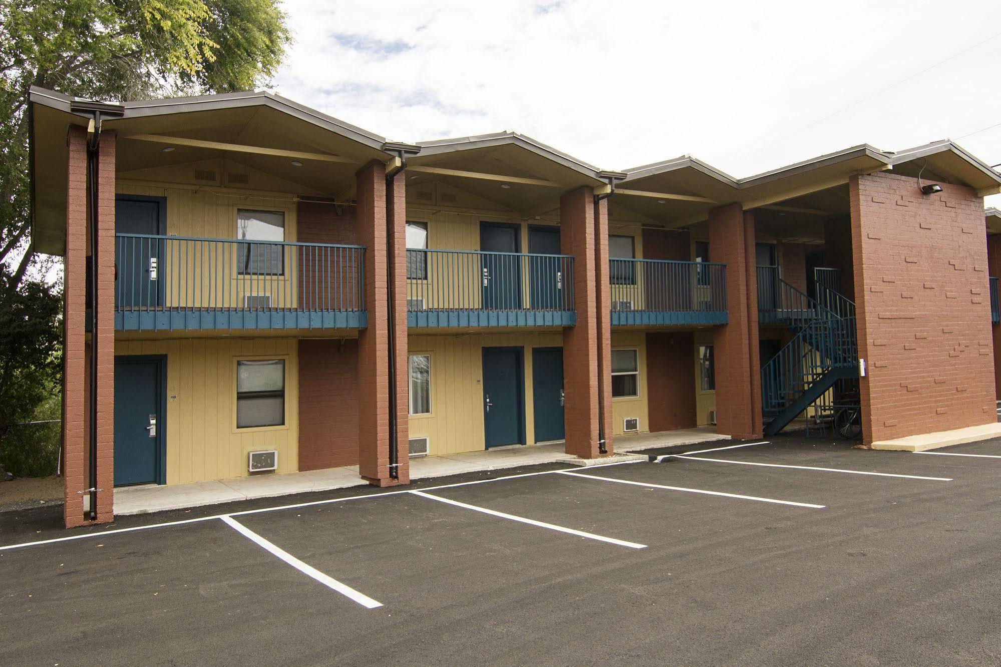 Rodeway Inn Flagstaff East Route 66 Ngoại thất bức ảnh