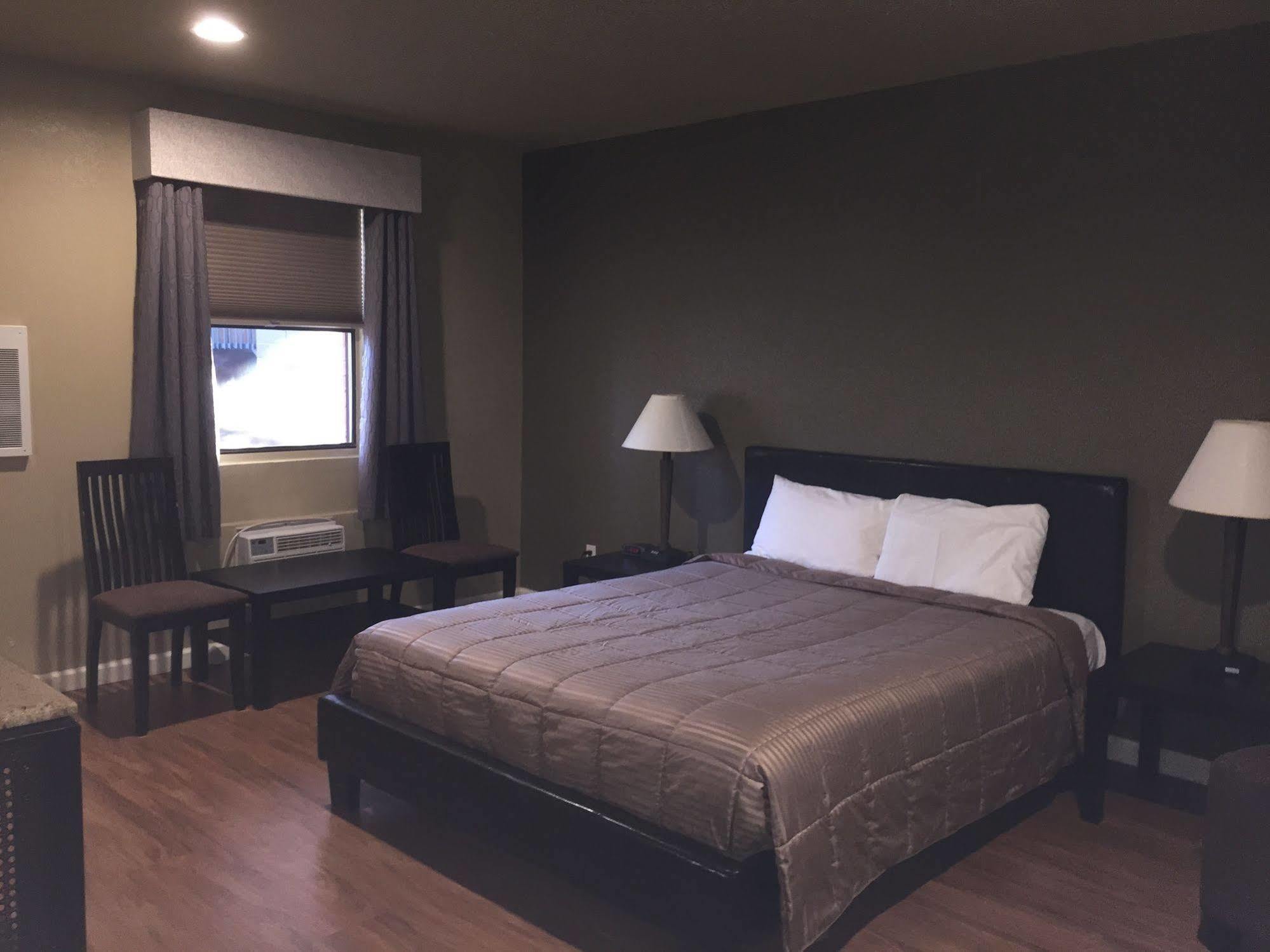 Rodeway Inn Flagstaff East Route 66 Ngoại thất bức ảnh
